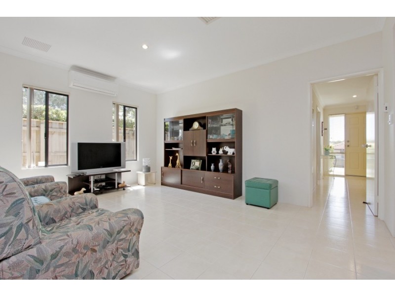 25 Patchem Way, Westminster WA 6061