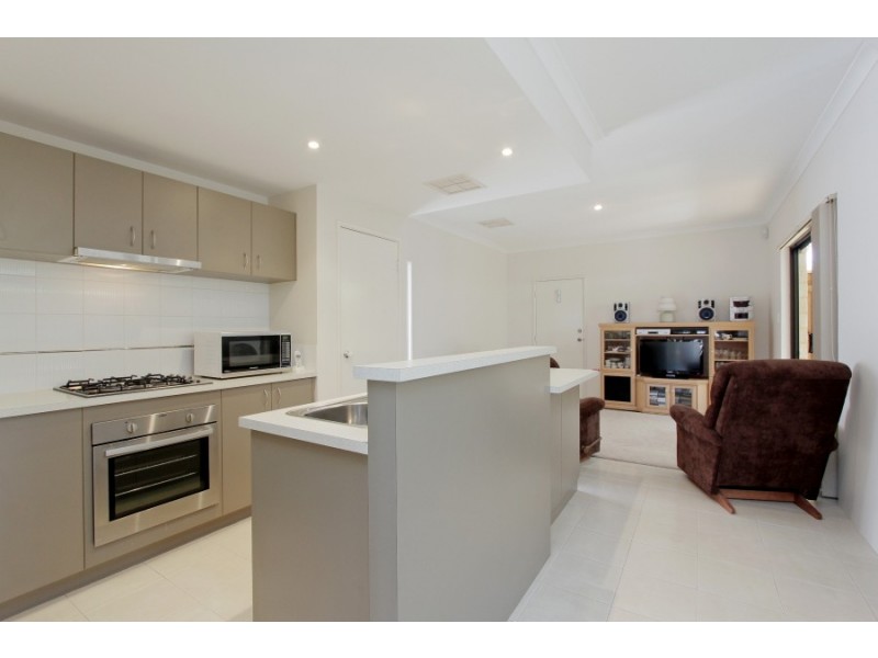 25 Patchem Way, Westminster WA 6061