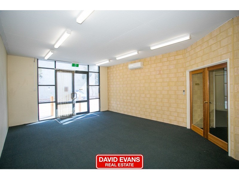 2/21 Caloundra Road, Clarkson WA 6030