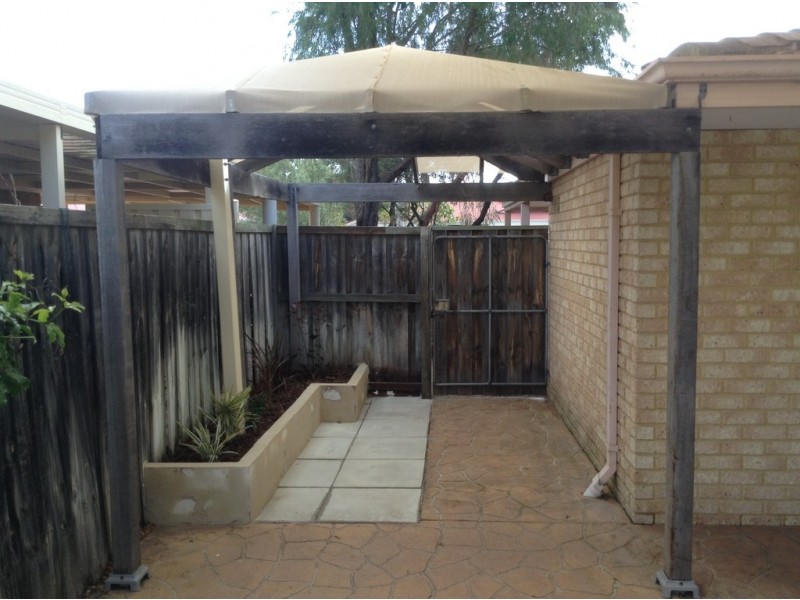 42 Fringe Lily Crescent, Ellenbrook WA 6069