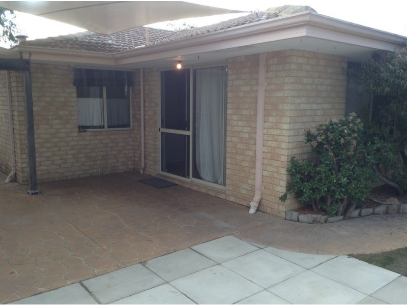 42 Fringe Lily Crescent, Ellenbrook WA 6069