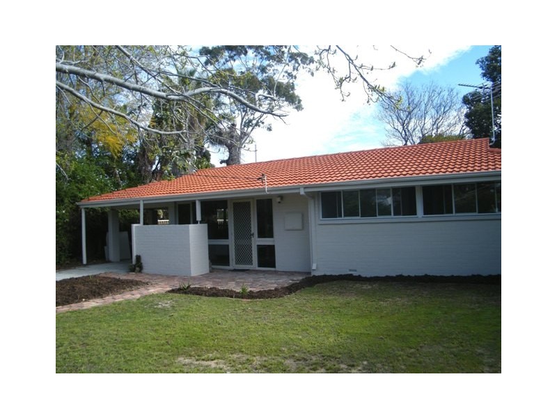 21 Thompson Drive, Wanneroo WA 6065