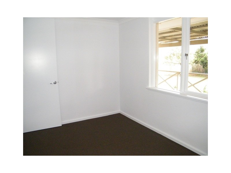 21 Thompson Drive, Wanneroo WA 6065