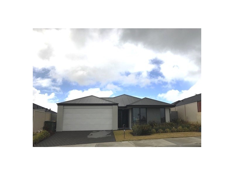 27 Damperia Green, Sinagra WA 6065
