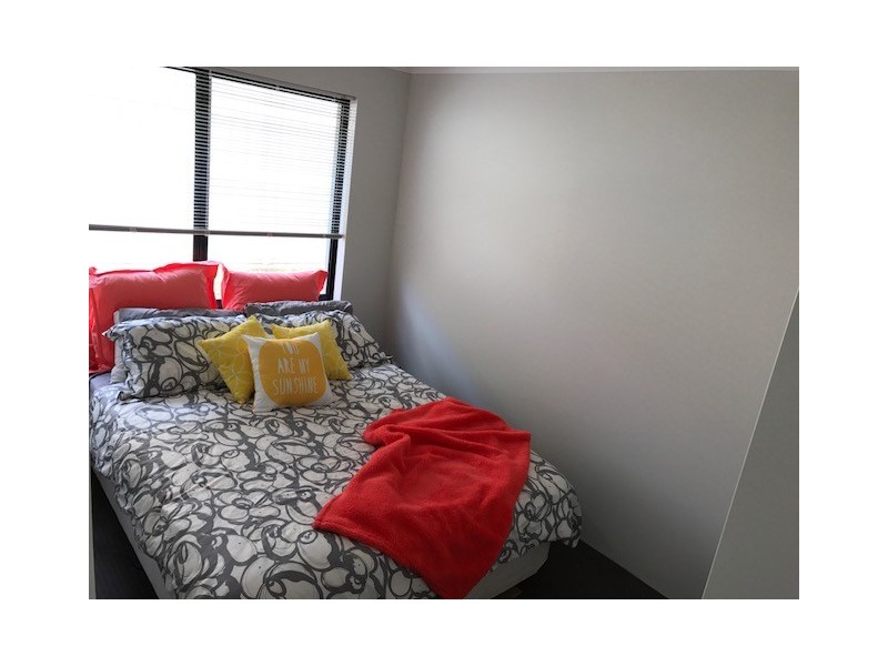 27 Damperia Green, Sinagra WA 6065