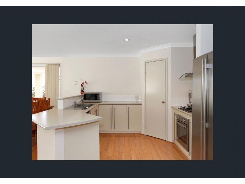 14 Grandoak Drive, Clarkson WA 6030