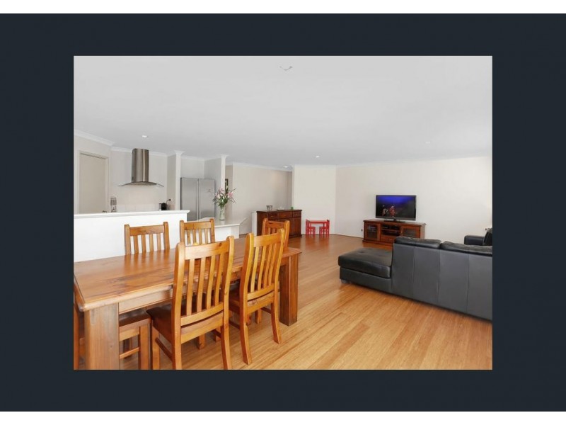 14 Grandoak Drive, Clarkson WA 6030