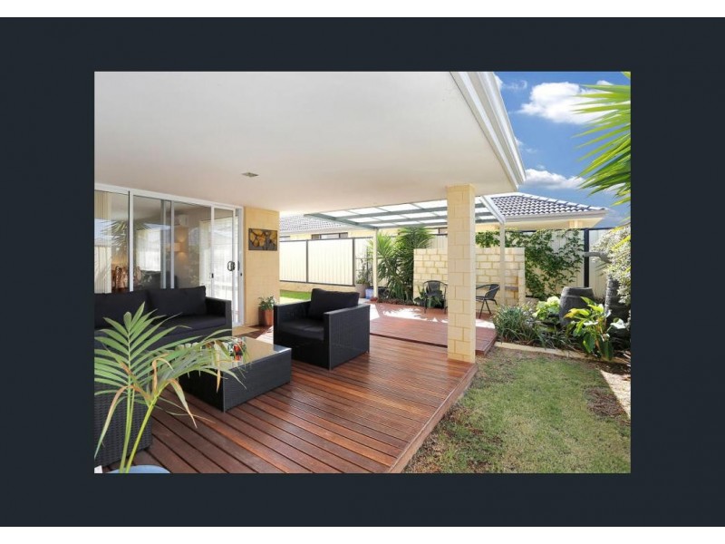 14 Grandoak Drive, Clarkson WA 6030