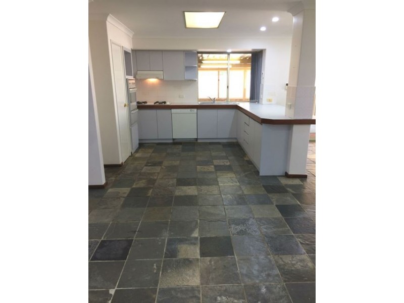 3 Helby Close, Merriwa WA 6030