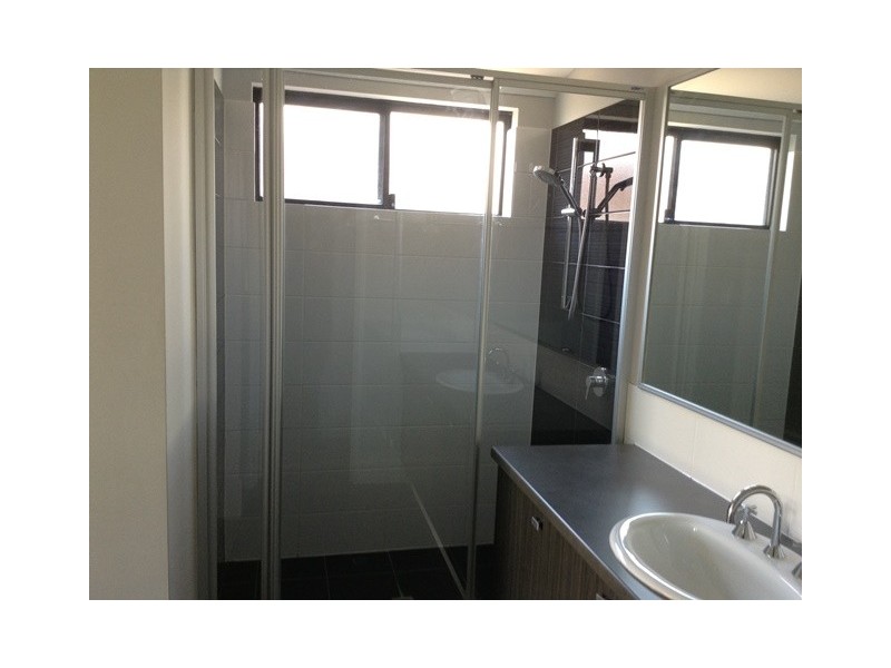 11 Petal Street, Banksia Grove WA 6031