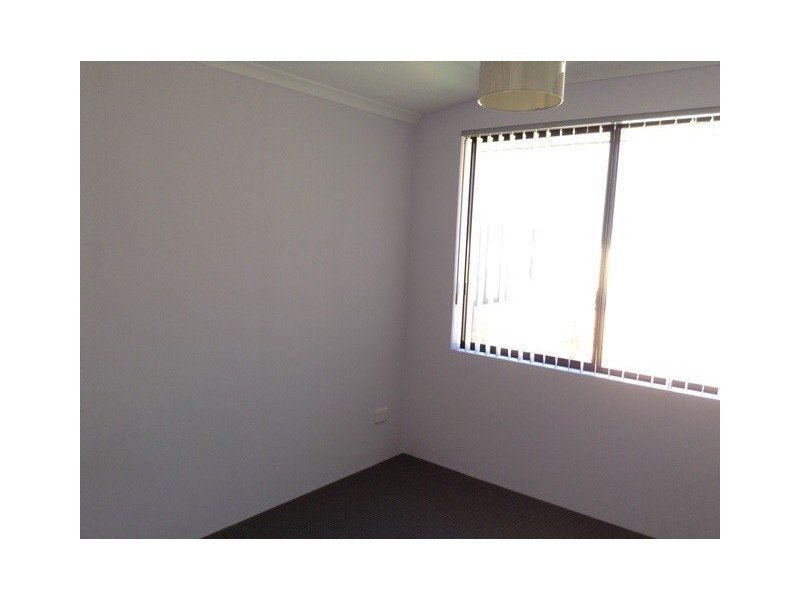 11 Petal Street, Banksia Grove WA 6031