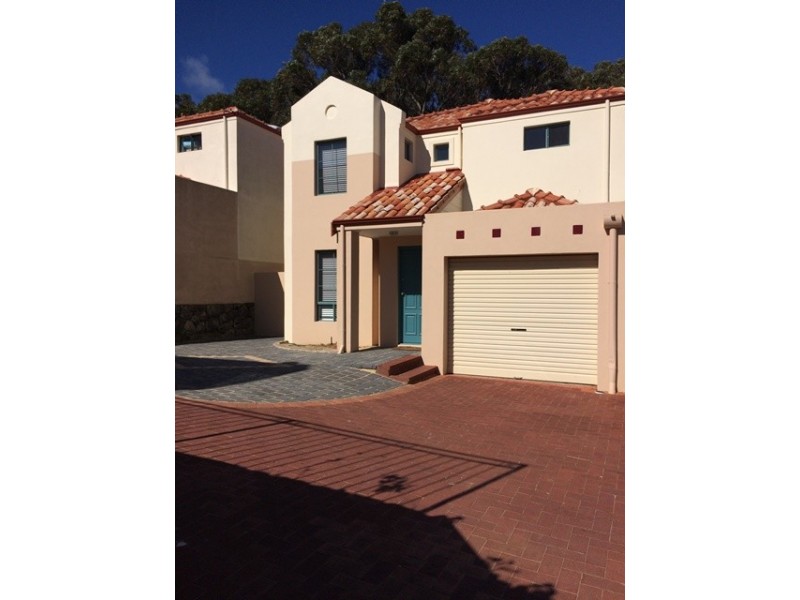 21 Long Island, Connolly WA 6027