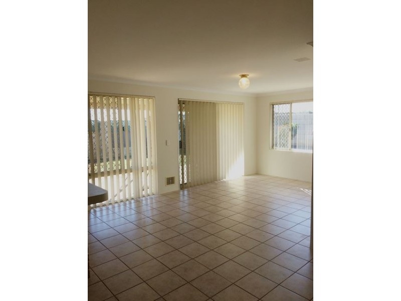 2 Mossdale Pass, Kinross WA 6028