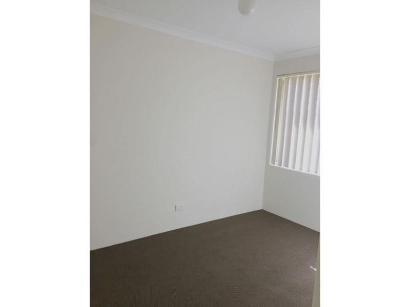 2 Mossdale Pass, Kinross WA 6028