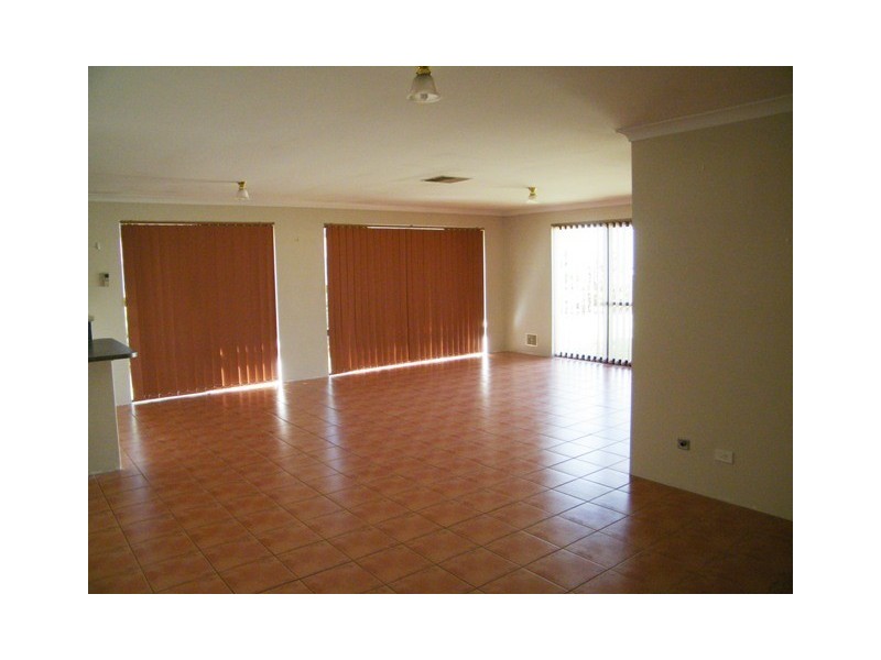 17 Bonnievale Terrace, Wanneroo WA 6065