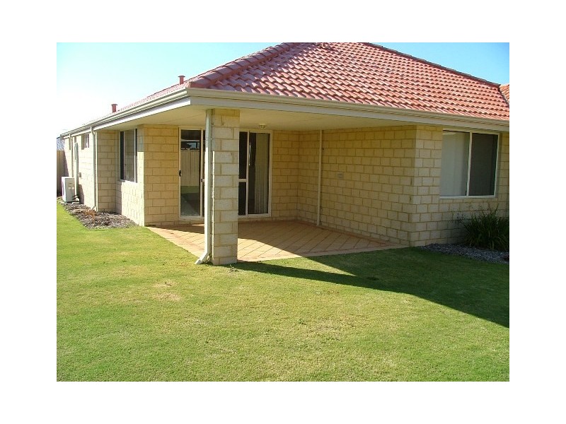 4 Madrid Terrace, Hocking WA 6065