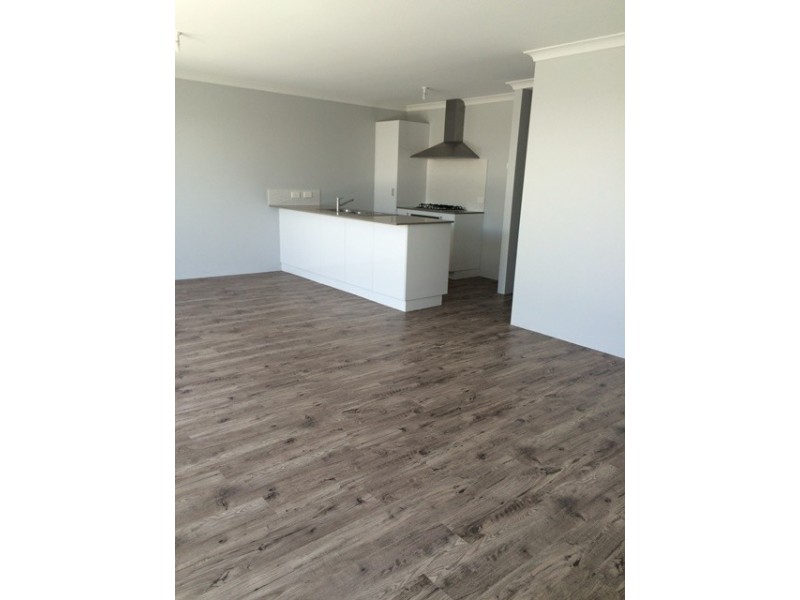 18 Kinlock Way, Aveley WA 6069