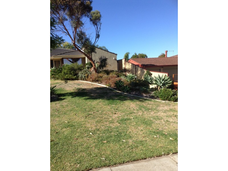 10 Flinders Avenue, Hillarys WA 6025