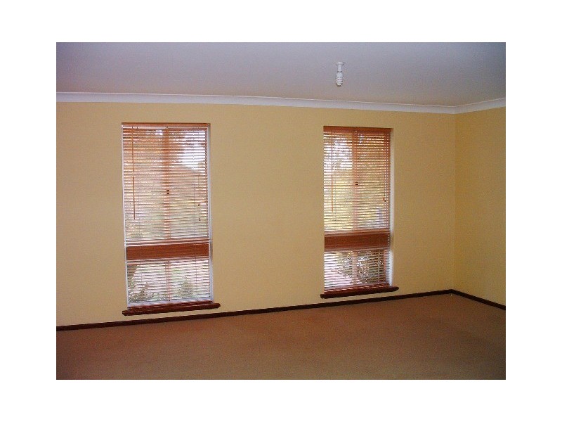 54 Lymburner Drive, Hillarys WA 6025