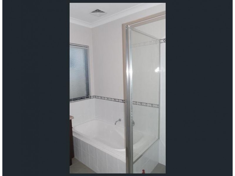 7 Rivonia Brace, Madeley WA 6065