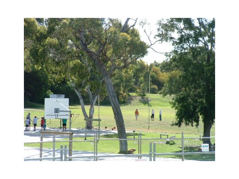 74 Lymburner Drive, Hillarys WA 6025