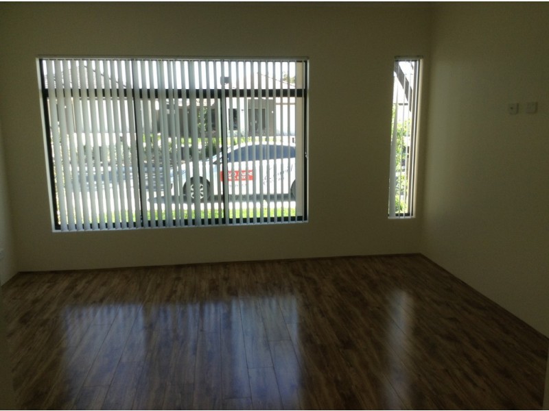 30 Windermere Blvd, Aveley WA 6069