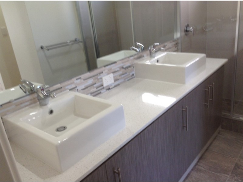 30 Windermere Blvd, Aveley WA 6069