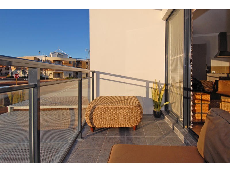 1/37 Piccadilly Circle, Joondalup WA 6027