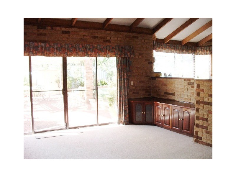 44 Hazelwood Loop, Carine WA 6020