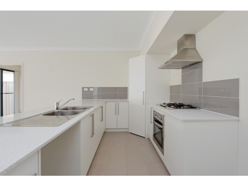 2/90 Cohn Street, Kewdale WA 6105