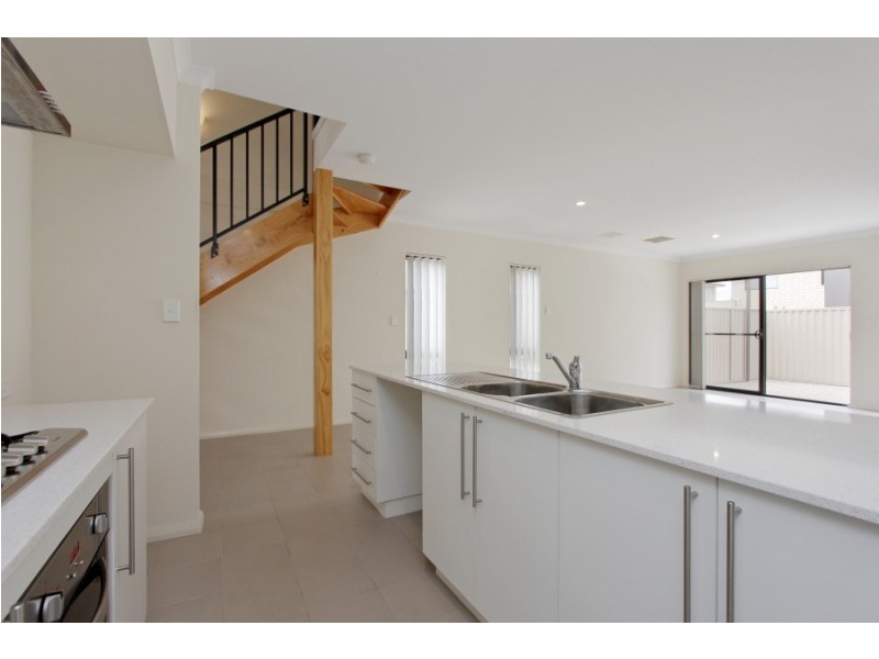 2/90 Cohn Street, Kewdale WA 6105