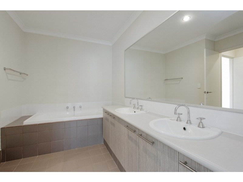 2/90 Cohn Street, Kewdale WA 6105
