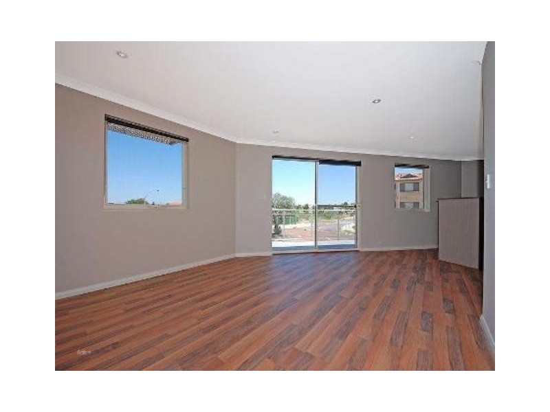 4/36 Currambine Boulevard, Currambine WA 6028