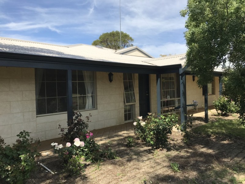 35 Downing Crescent, Wanneroo WA 6065