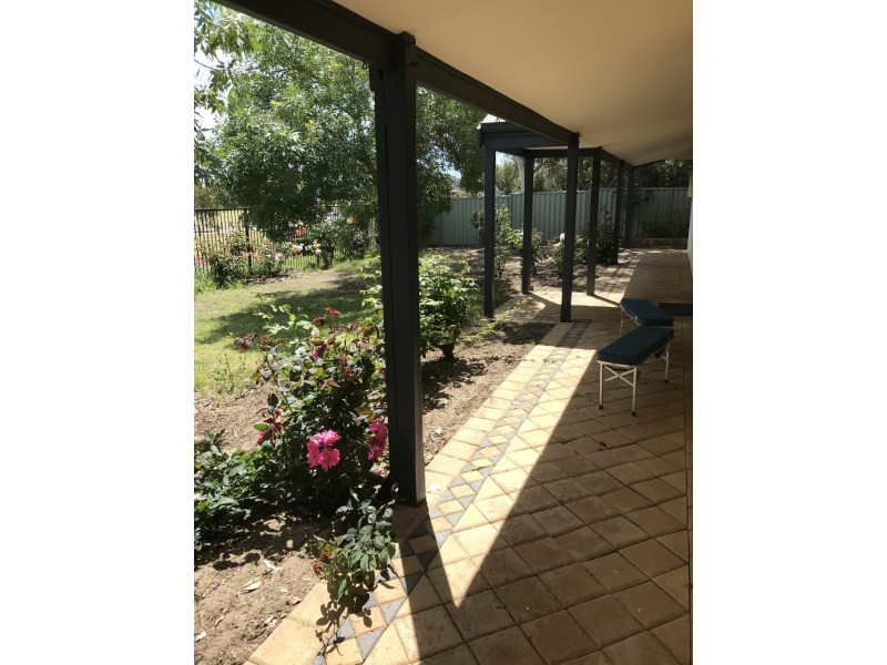 35 Downing Crescent, Wanneroo WA 6065