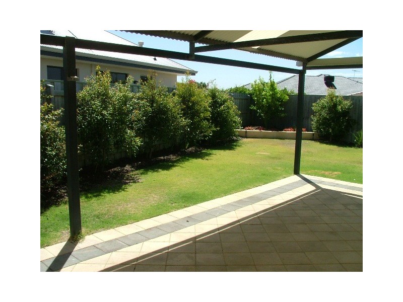 4 Doddington Way, Quinns Rocks WA 6030