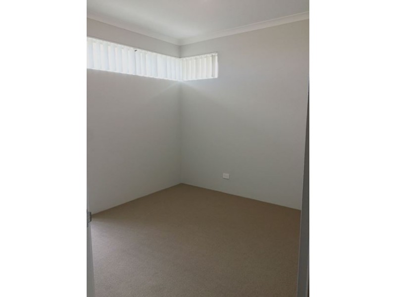 38 Leeward Avenue, Eglinton WA 6034