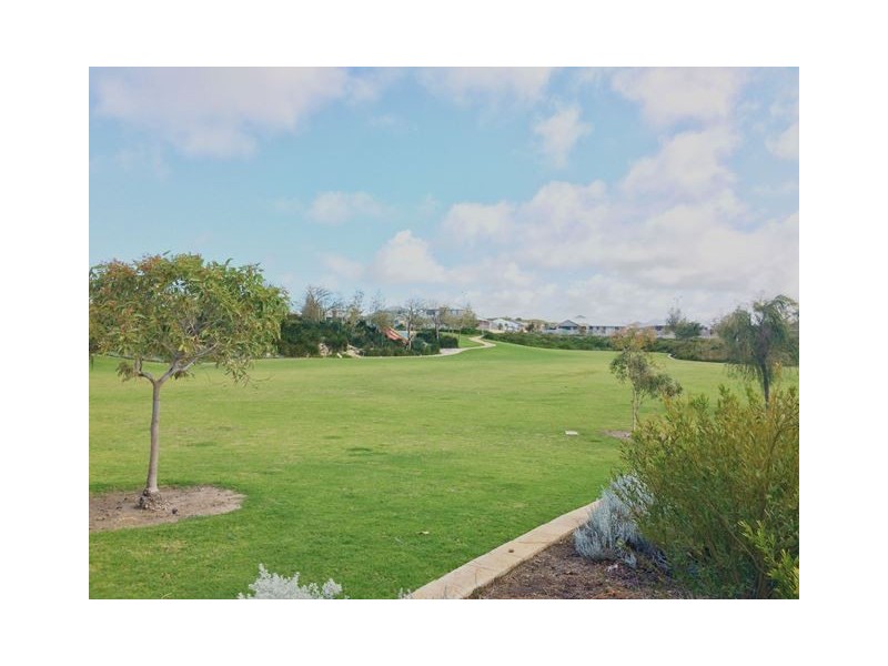 38 Leeward Avenue, Eglinton WA 6034