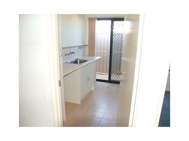 2 Castlebar Way, Darch WA 6065