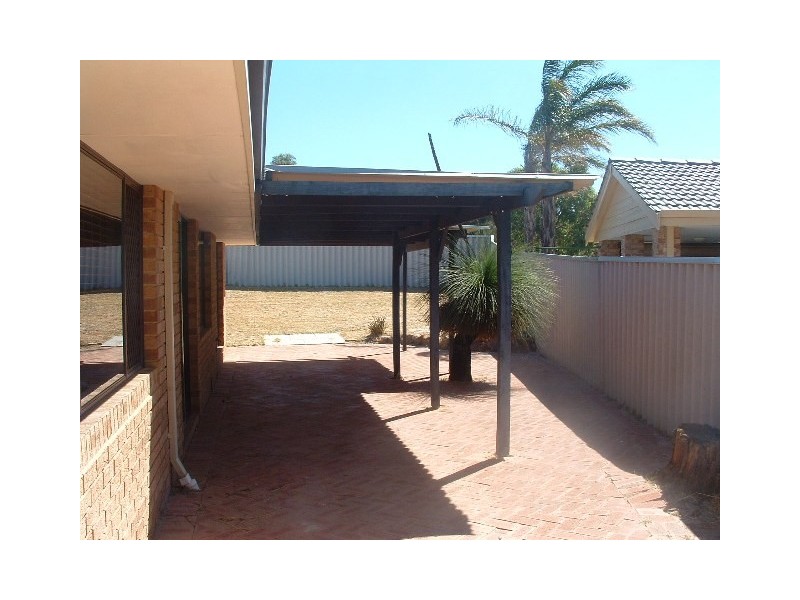 28 Azelia Street, Alexander Heights WA 6064