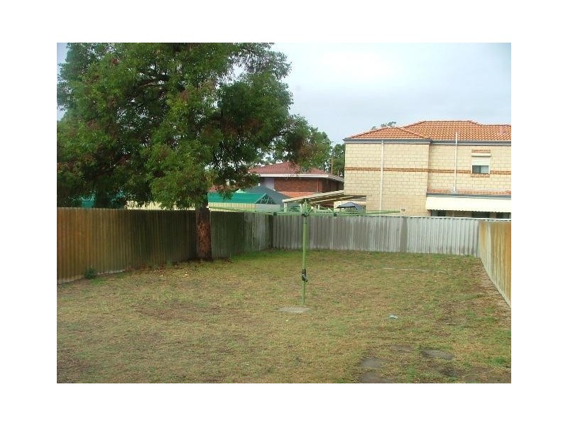 35B Odin Road, Innaloo WA 6018