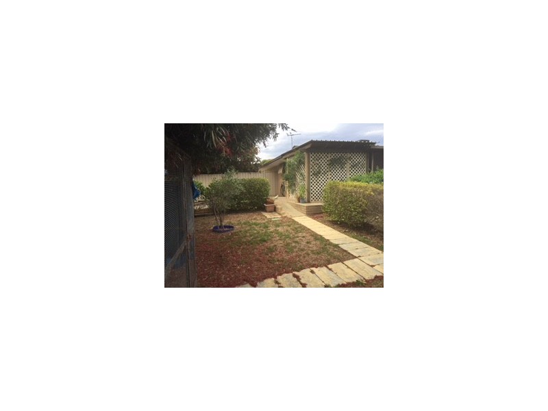 12 Bardsley Avenue, Girrawheen WA 6064