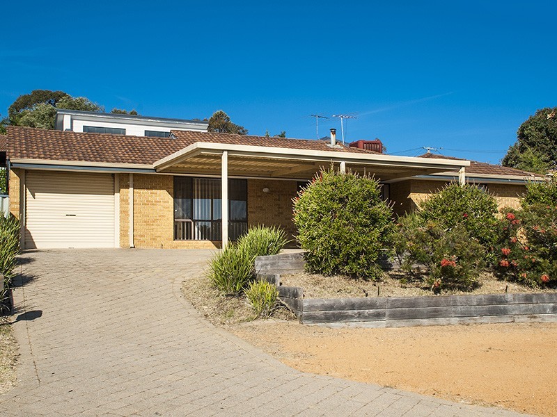 1 Harrier Way, Beldon WA 6027