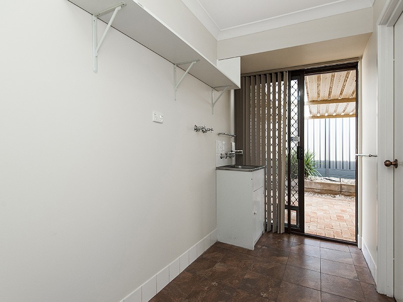 1 Harrier Way, Beldon WA 6027
