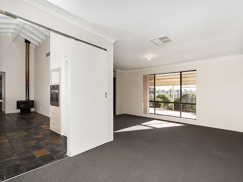 1 Harrier Way, Beldon WA 6027