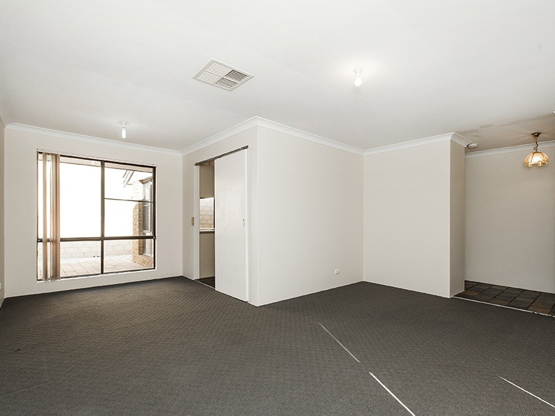 1 Harrier Way, Beldon WA 6027