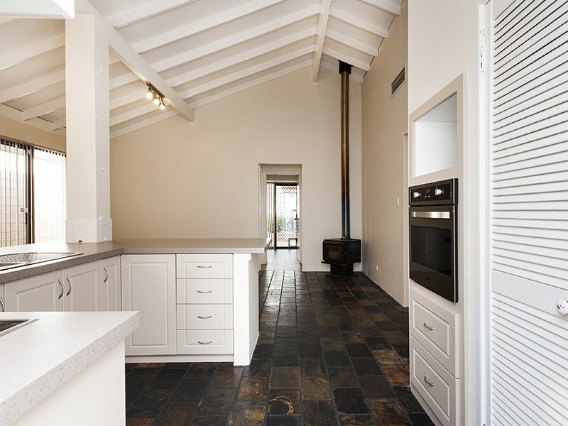 1 Harrier Way, Beldon WA 6027