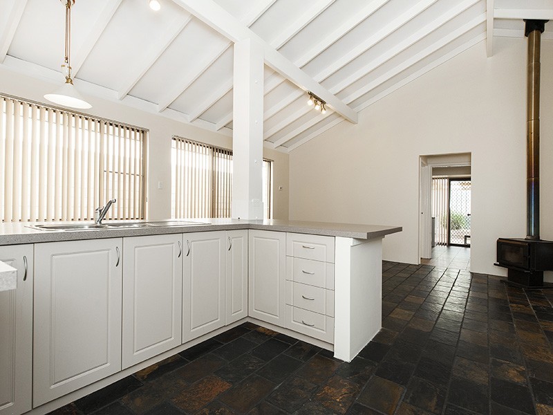 1 Harrier Way, Beldon WA 6027