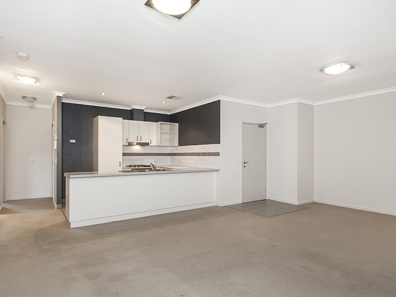 83/12 Citadel Way, Currambine WA 6028