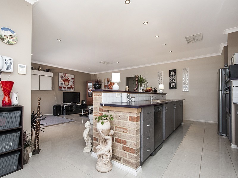 5 Terrigal Pass, Tapping WA 6065